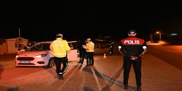 Adıyaman’da 3 bini aşkın şahıs ve 739 araç kontrol edildi