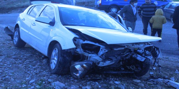 Kahta'da Trafik Kazası: 5 Yaralı