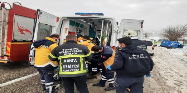 Kahta-Diyarbakır yolunda kaza: 4 yaralı