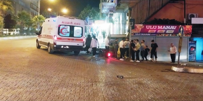 Kahta’da motosiklet ile otomobil çarpıştı: 1 yaralı