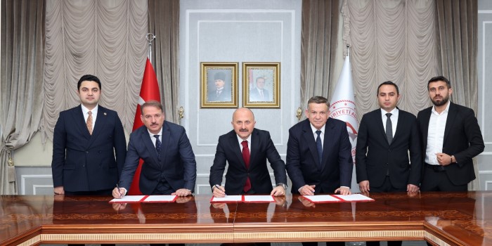 Erdemoğlu Ailesi’nden eğitime bir destek daha