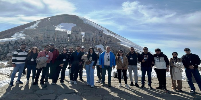 Nemrut Dağı’nın ilk misafirleri rehberler oldu