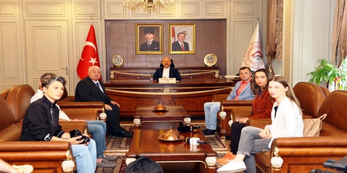 Vali Varol: “Nemrut’ta birlikte güneşi karşılayalım”