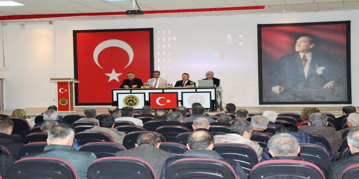 Kahta’da eğitim öğretim değerlendirme toplantısı yapıldı