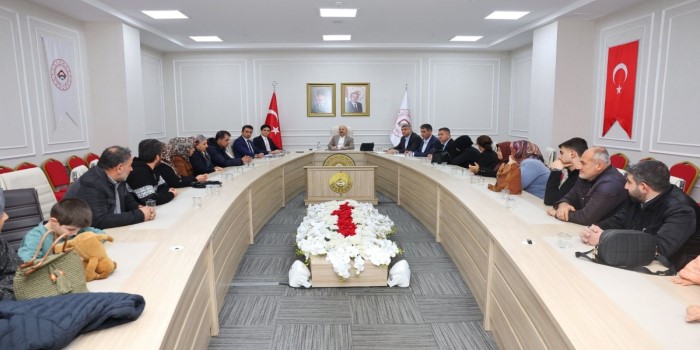 Vali Varol, iş arayan vatandaşları kabul etti