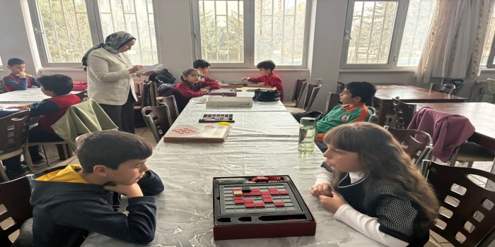 Kahta’da zeka oyunları turnuvası düzenlendi