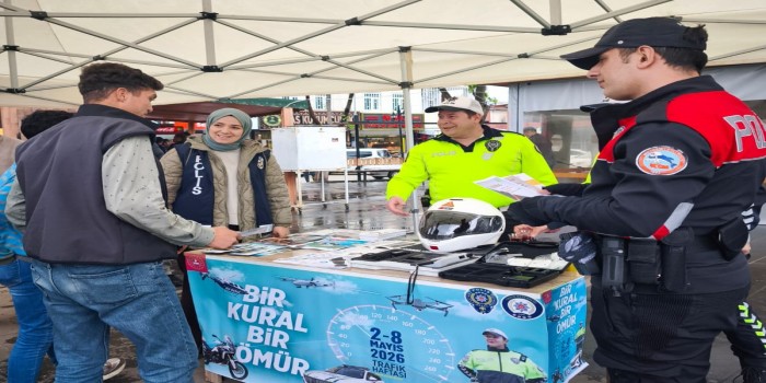 Vatandaşlar trafik kuralları hakkında bilgilendirildi