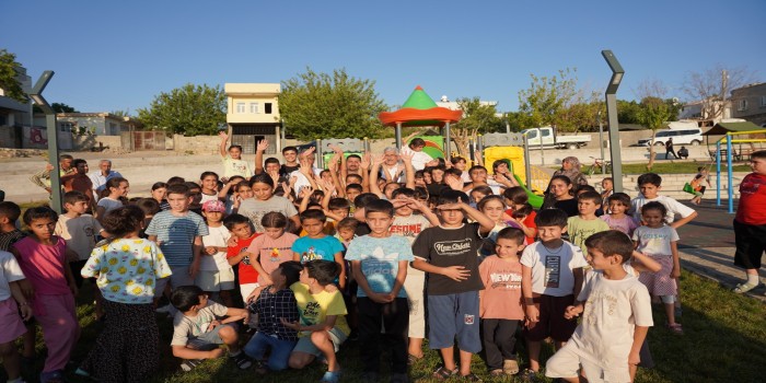 Başkan Hallaç, yeni açılan parkta çocukların mutluluğuna ortak oldu